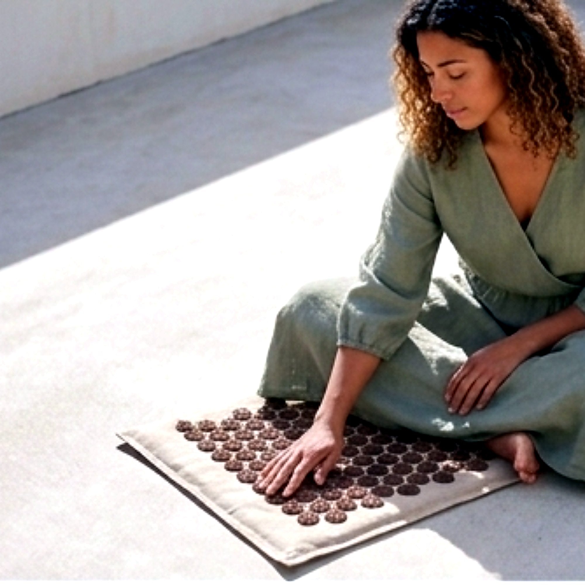 Coast & Calm acupressure set